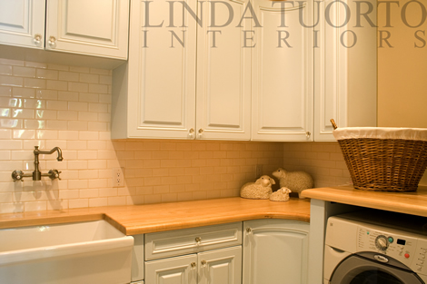 Linda Tuorto | Portfolio | Laundry Room
